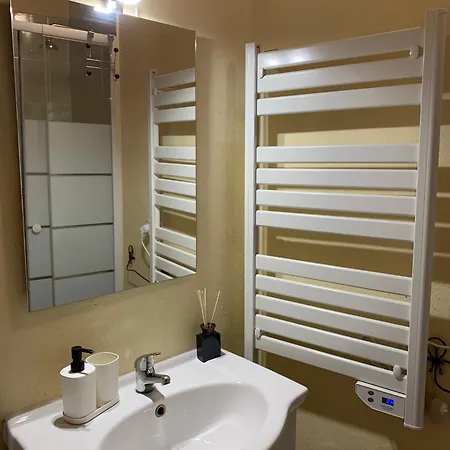 Luxusní stan Skyroom Glamping Mare By Smart-home Janov